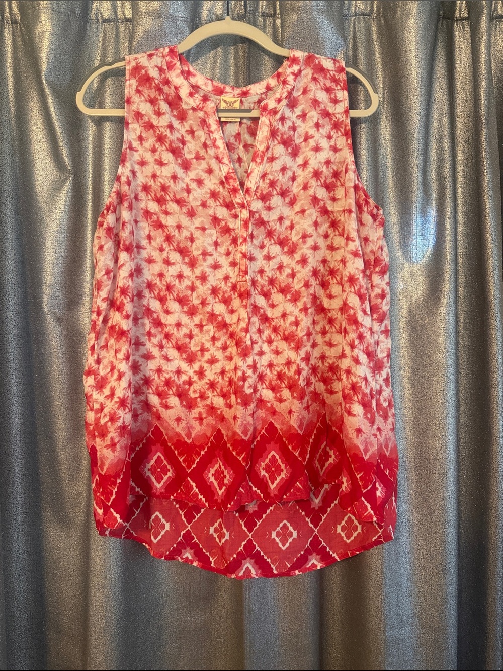 Sleeveless Red Patterned V-Neck Women's Top